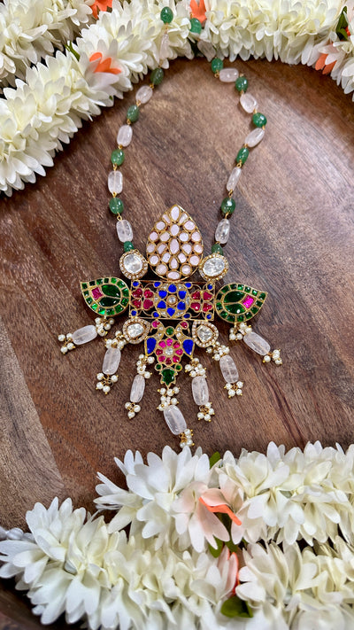 Designer pendant with kundan kemp and moizzanite stones, and chain with emrald and pearls