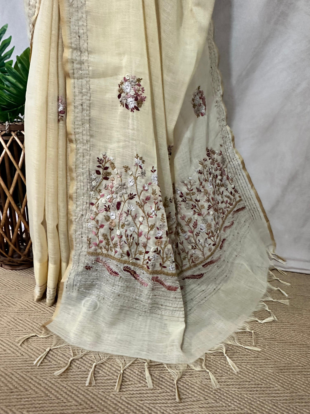 Soft linen tissue saree with handwork, with BP