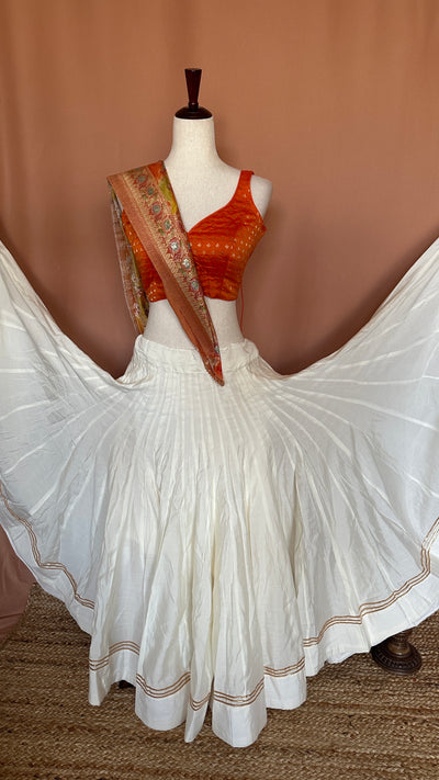 Off white 20 m flare skirt for garba with blouse and Dupatta