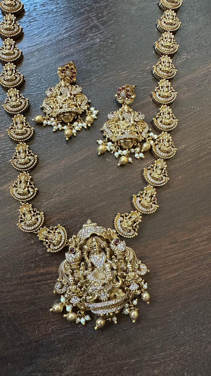 Neckalce with earring