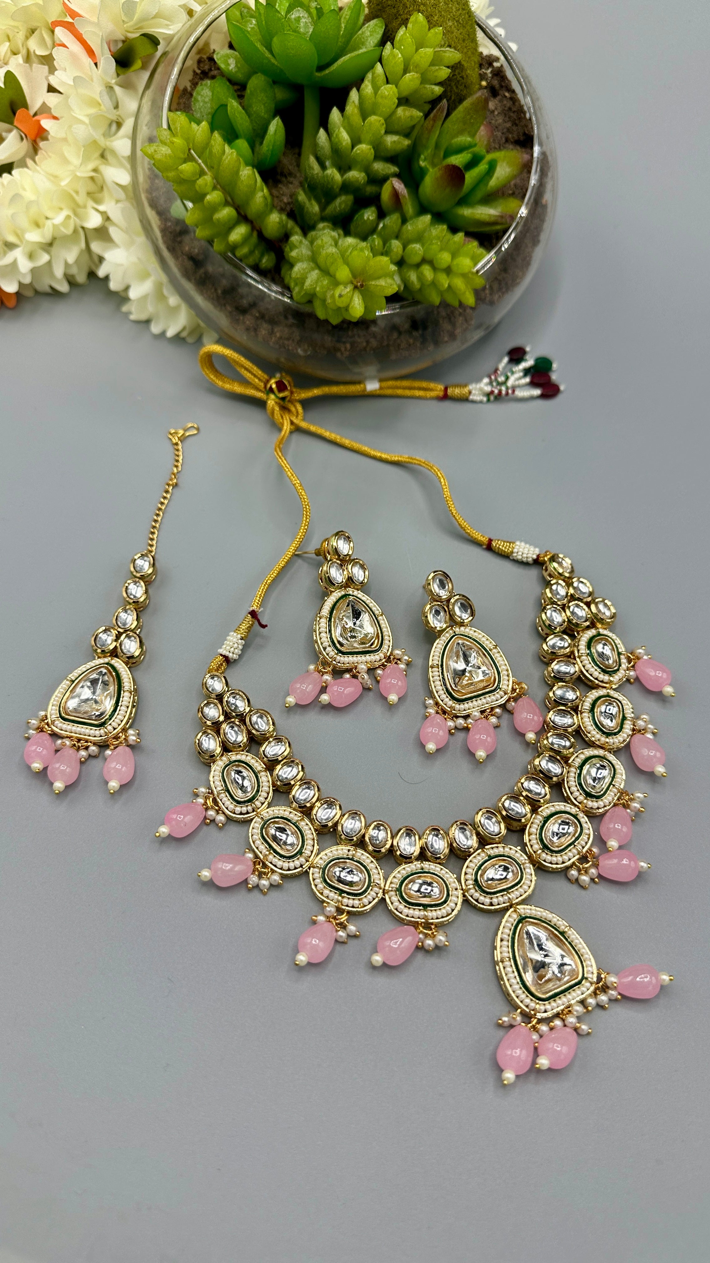 Kundan necklace and earring with light pink beads