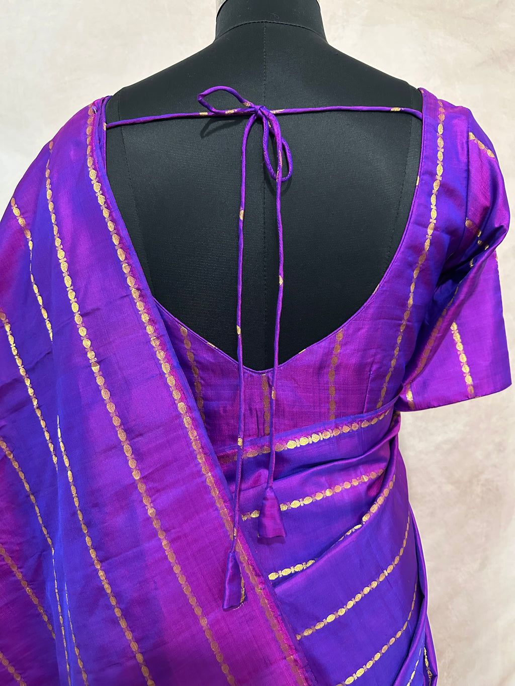 Pure handloom kanchivaram saree with 2gm zari, stitched blouse