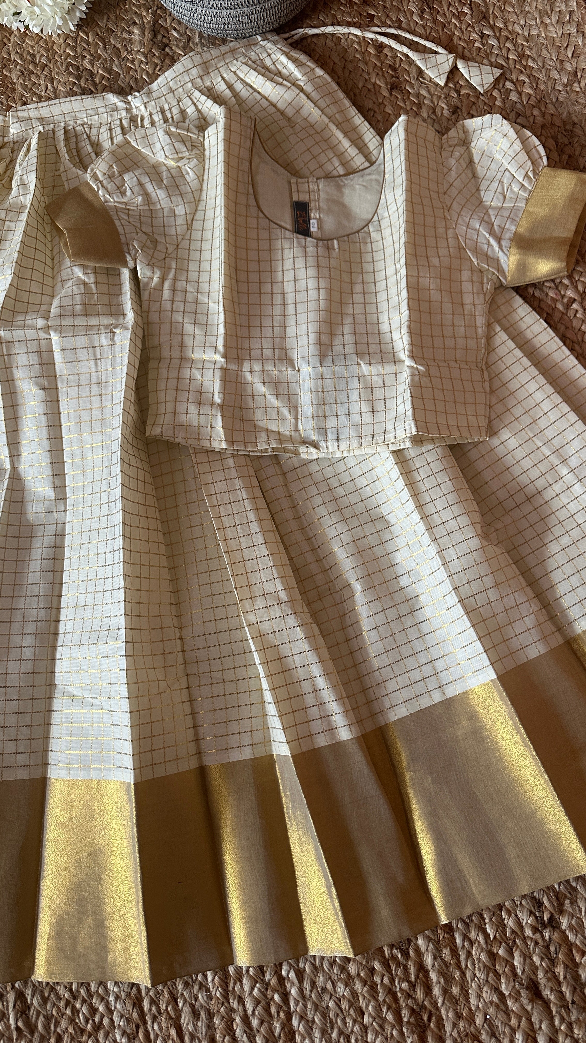 Onam skirt and blouse - 10 yr