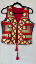 Jacket with thread embroidery