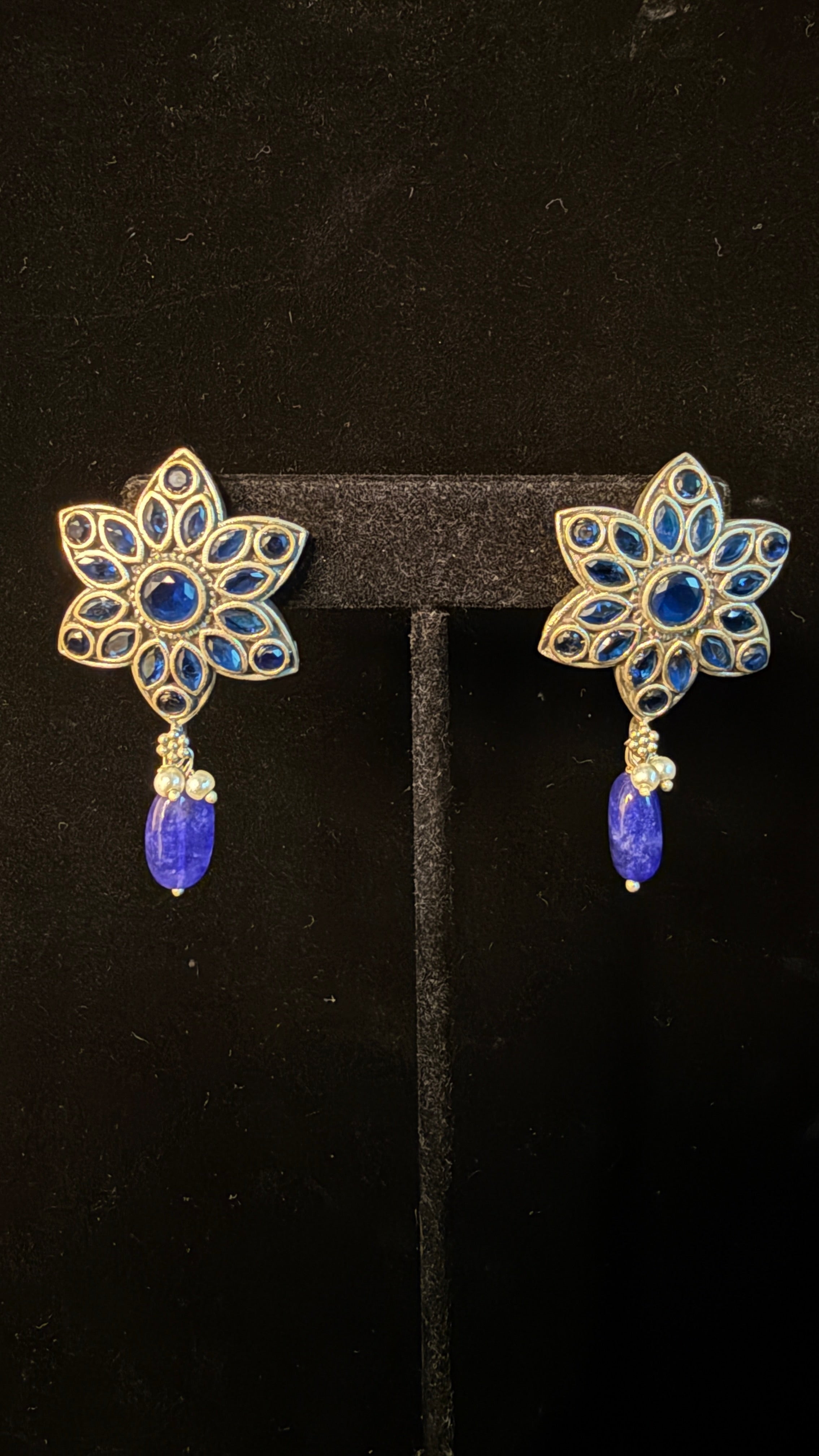 Dual tone choker with Blue stone