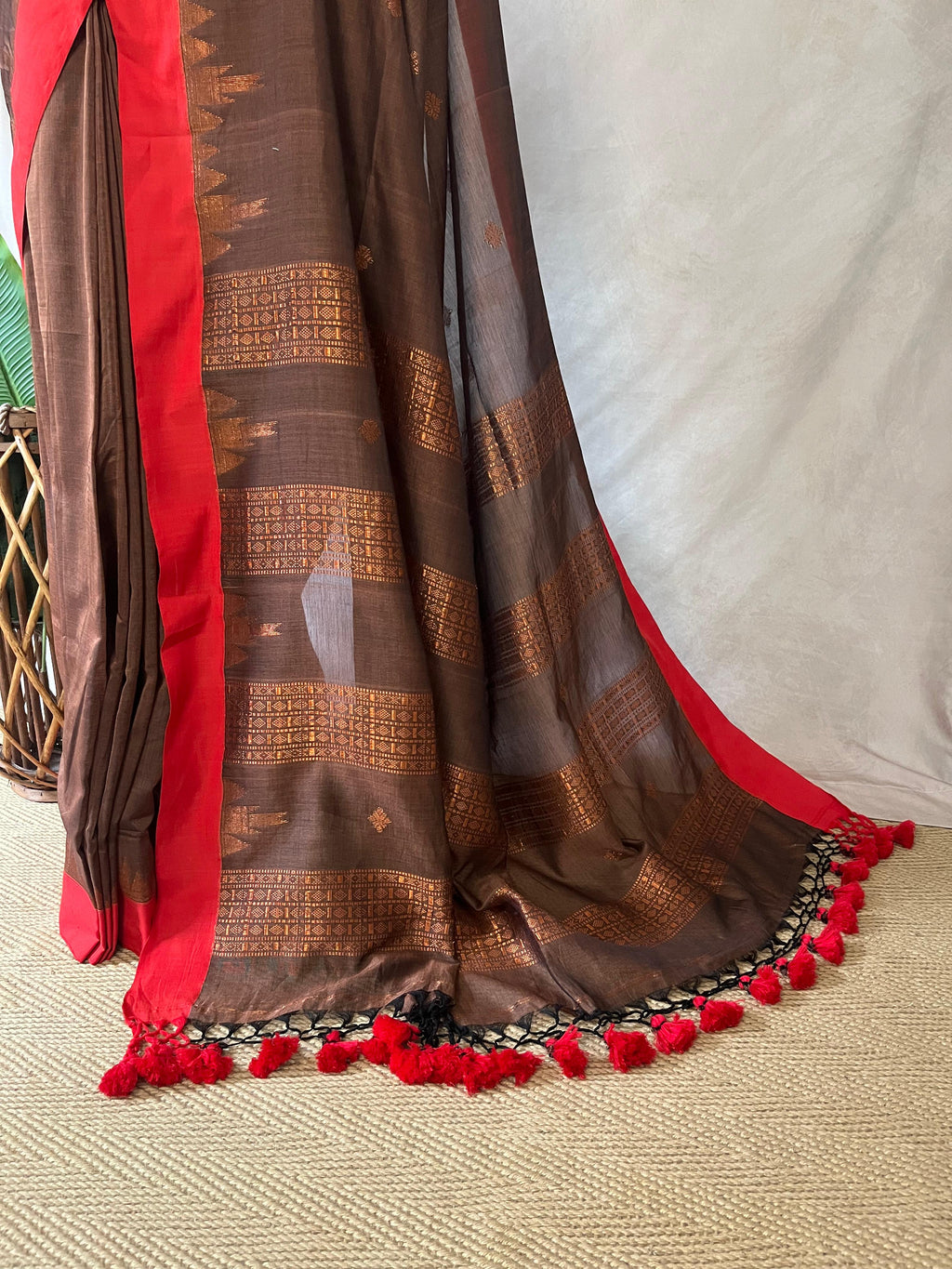 Handloom cotton saree with temple border and stitched blouse