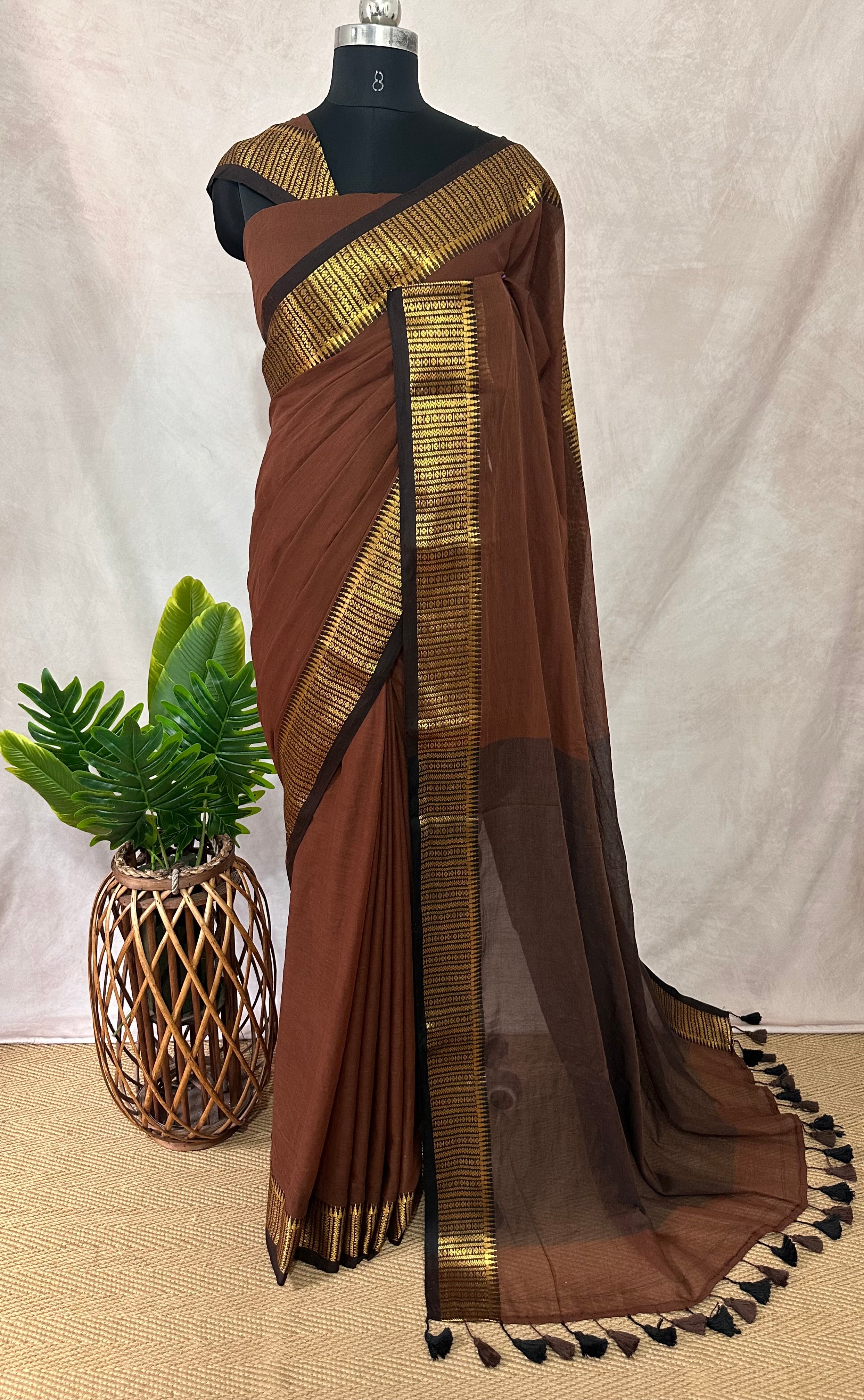 Brown jaquard temple border 120 count mulcotton saree