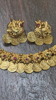 Coin necklace with stud