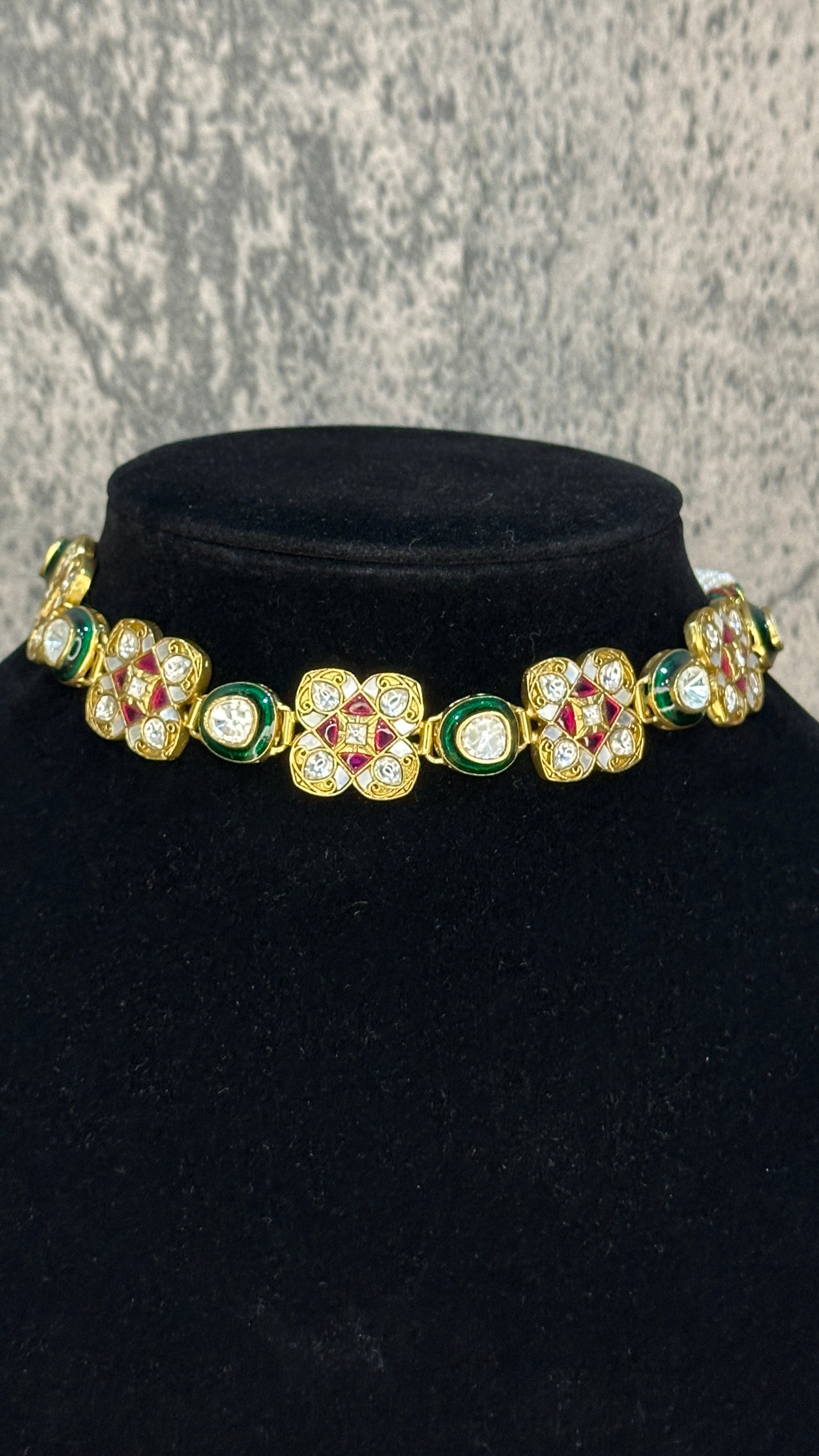 Choker with kundan and meenakari work and stud
