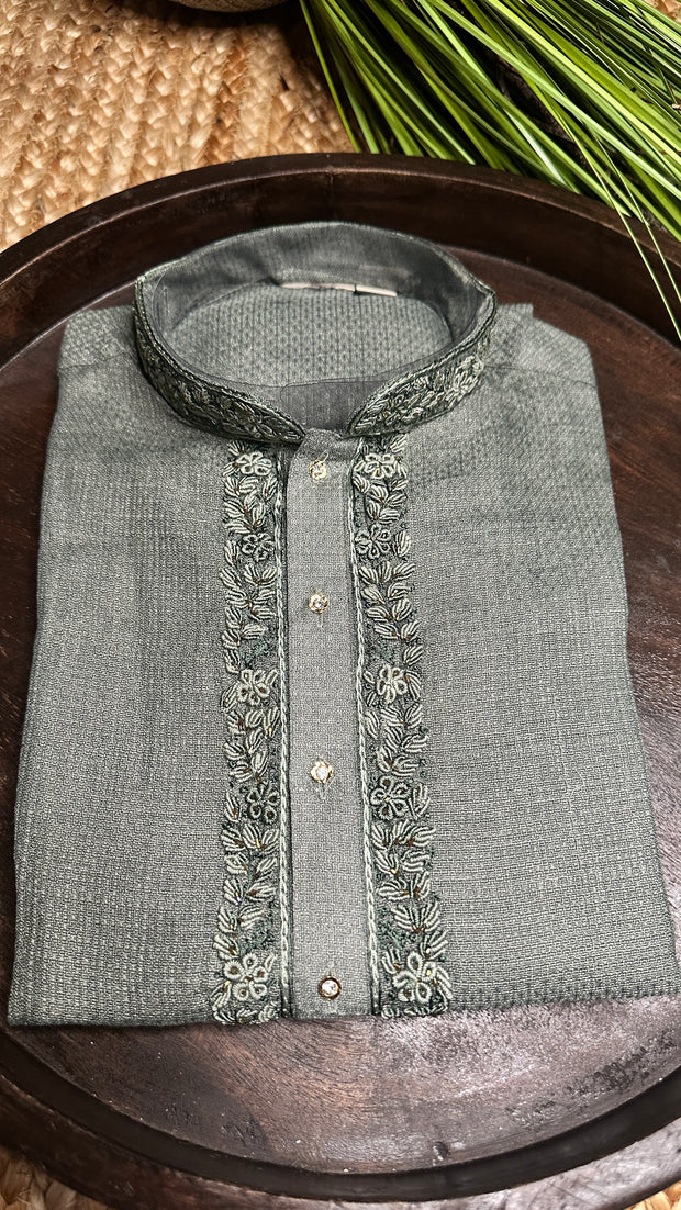 Grey linen silk kurta with hand embroidery - 40
