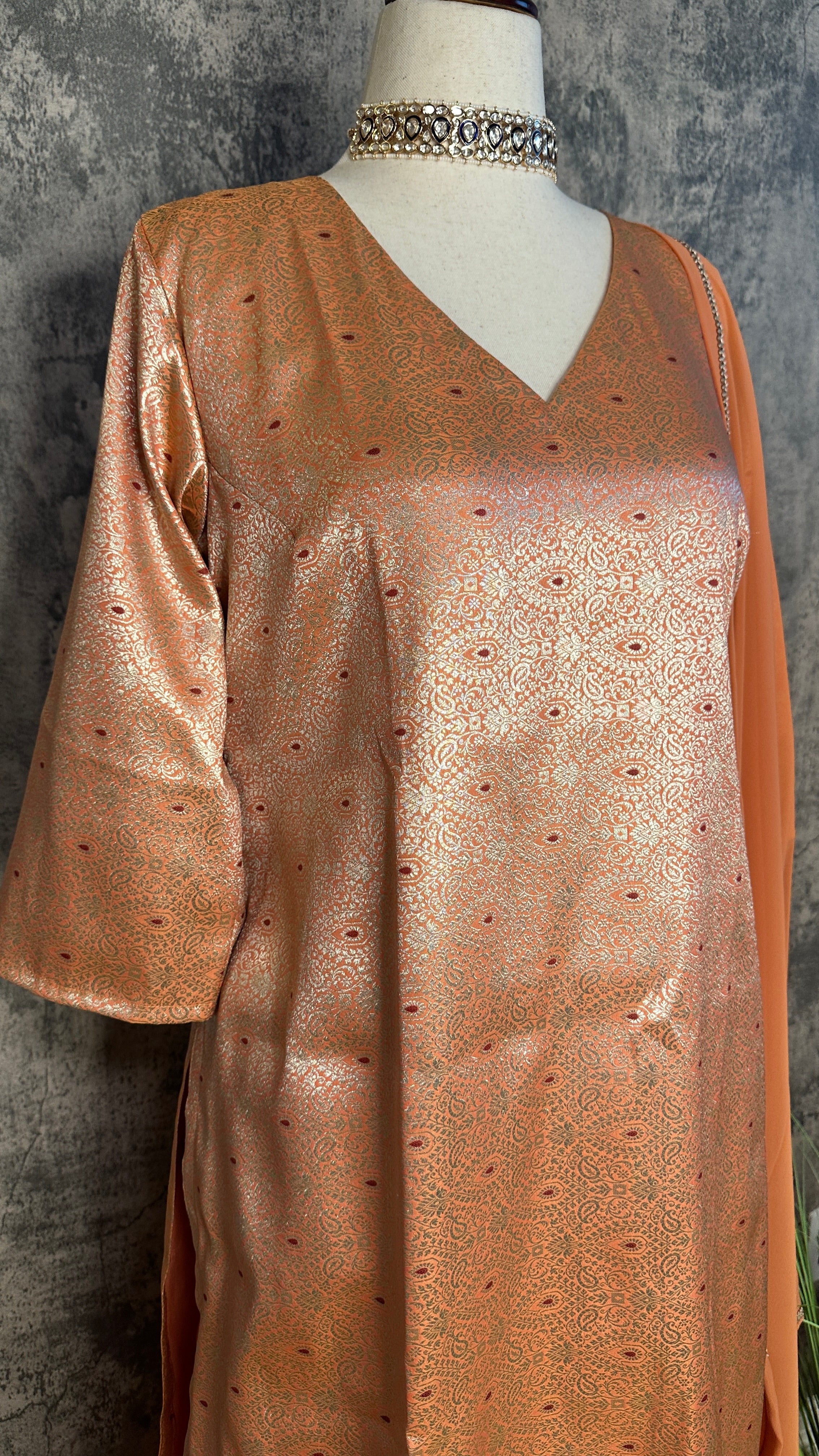 Peach banarsi brocade kuti with silk flared palazzo