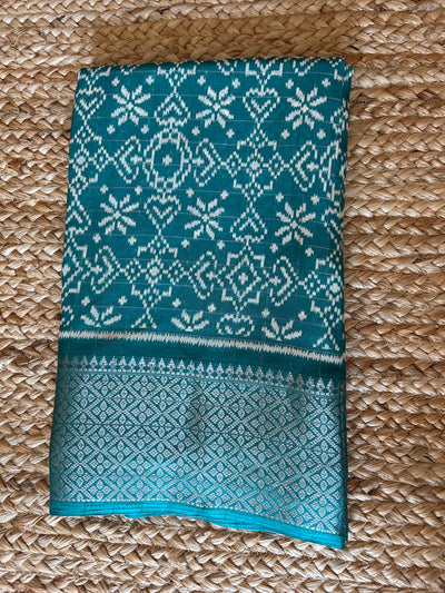 Gift saree, (no pico and fall)