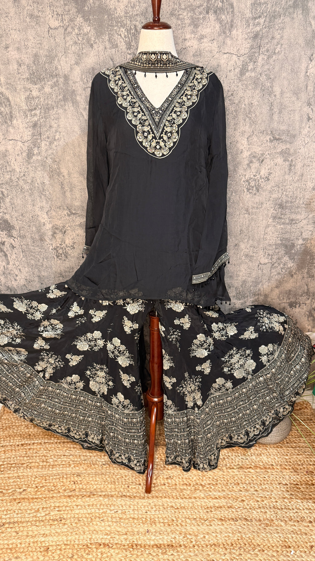 Pure organza top with flared crepe palazzo bottom