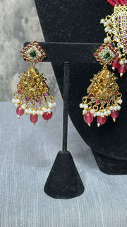 Long necklace with earring
