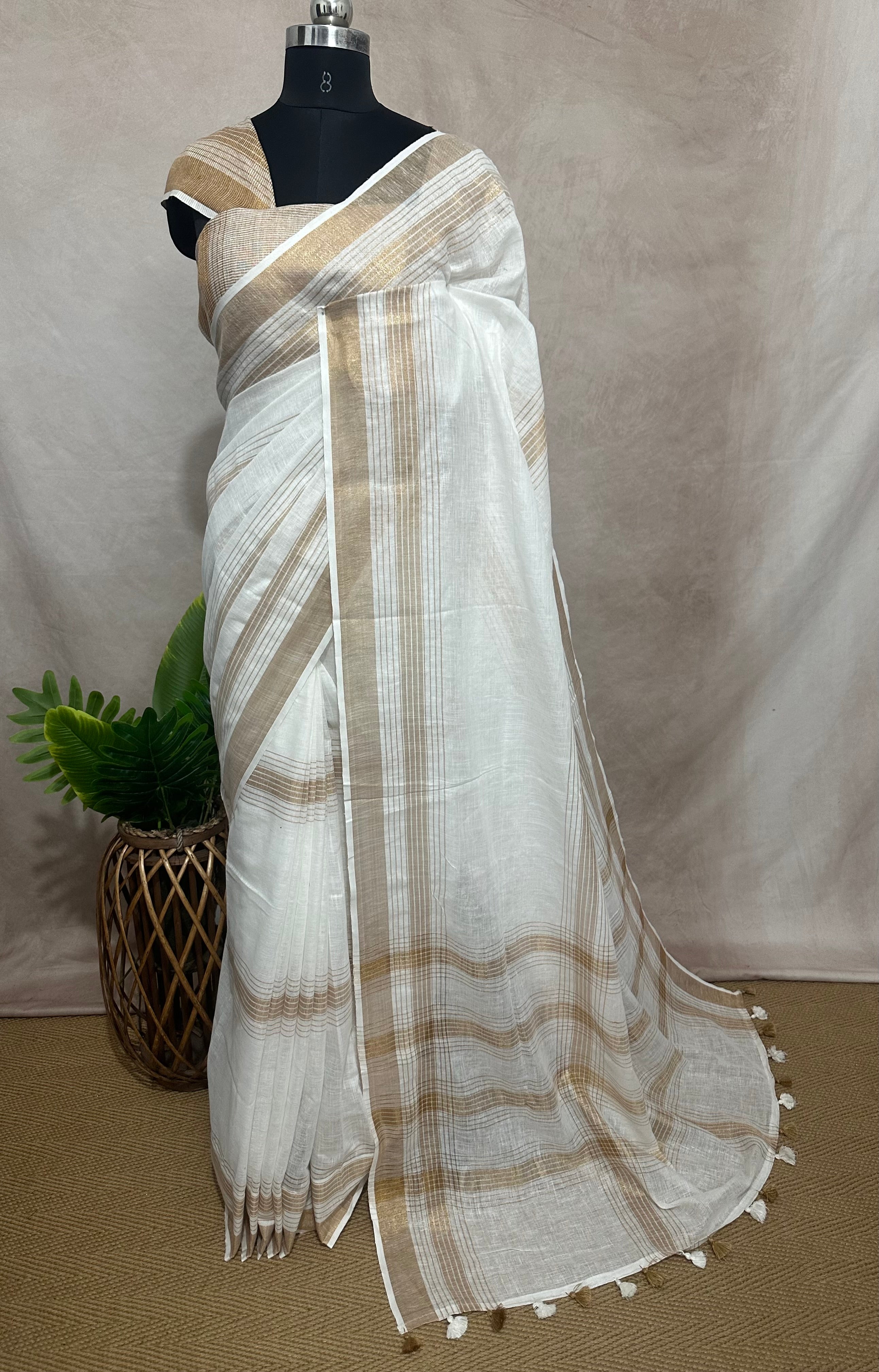 Linen saree with gold border