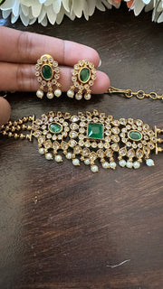 Choker with earring