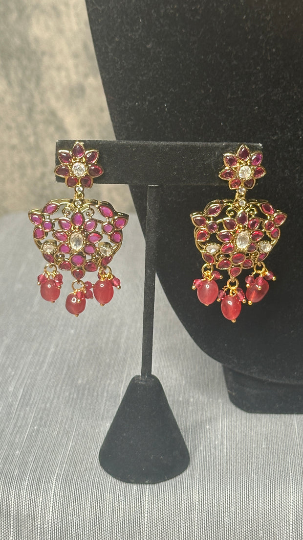 Long necklace with earring