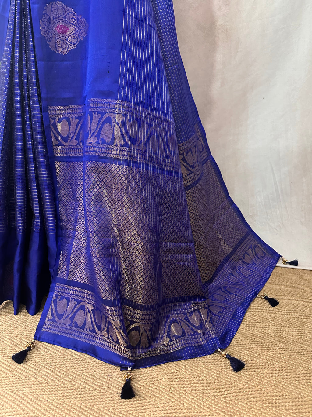 Blue pure Kanchivaram soft silk saree with stitched blouse