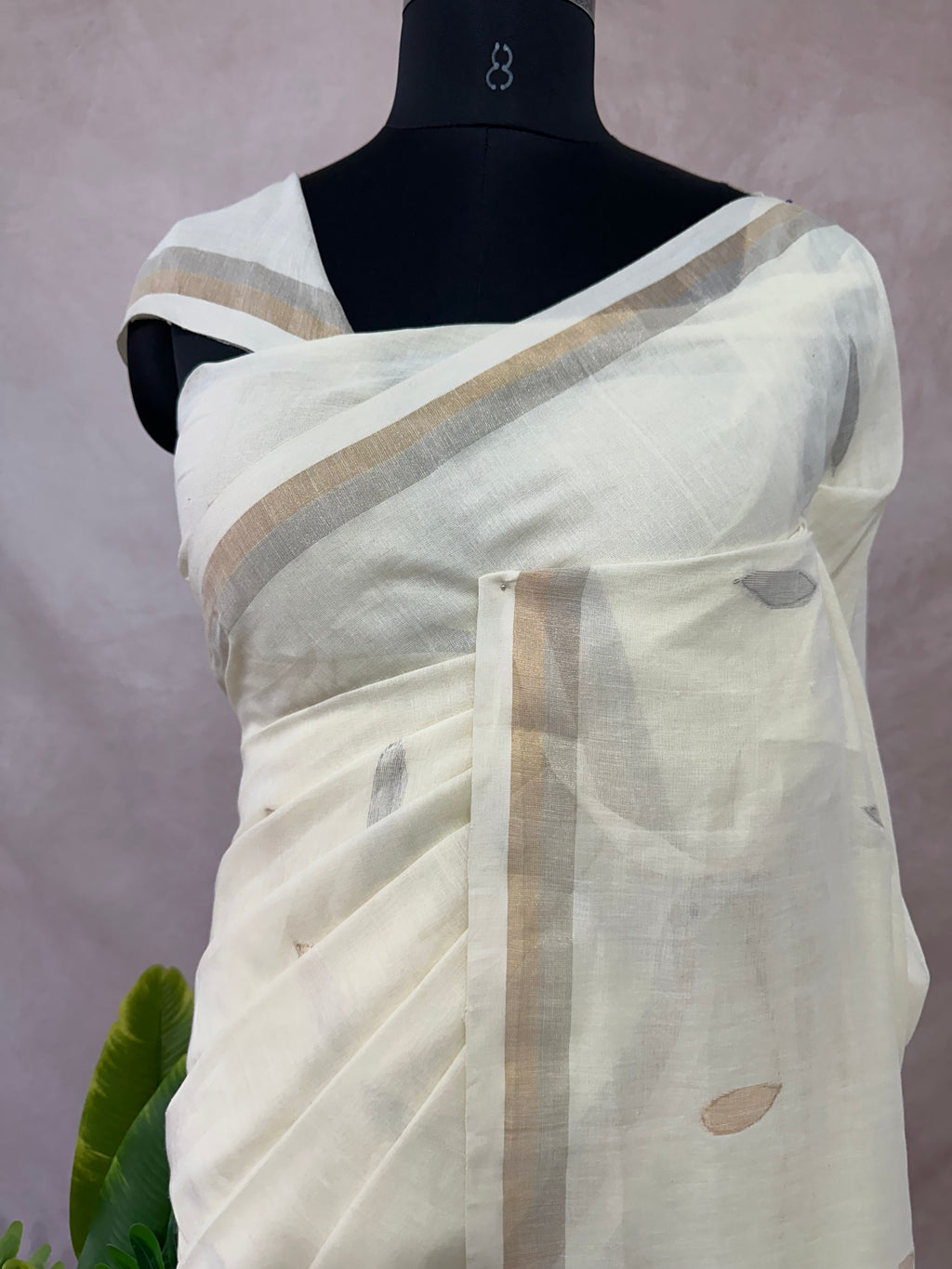 Bodhi - Pure cotton Cream color saree with Handloom jamdhani weave