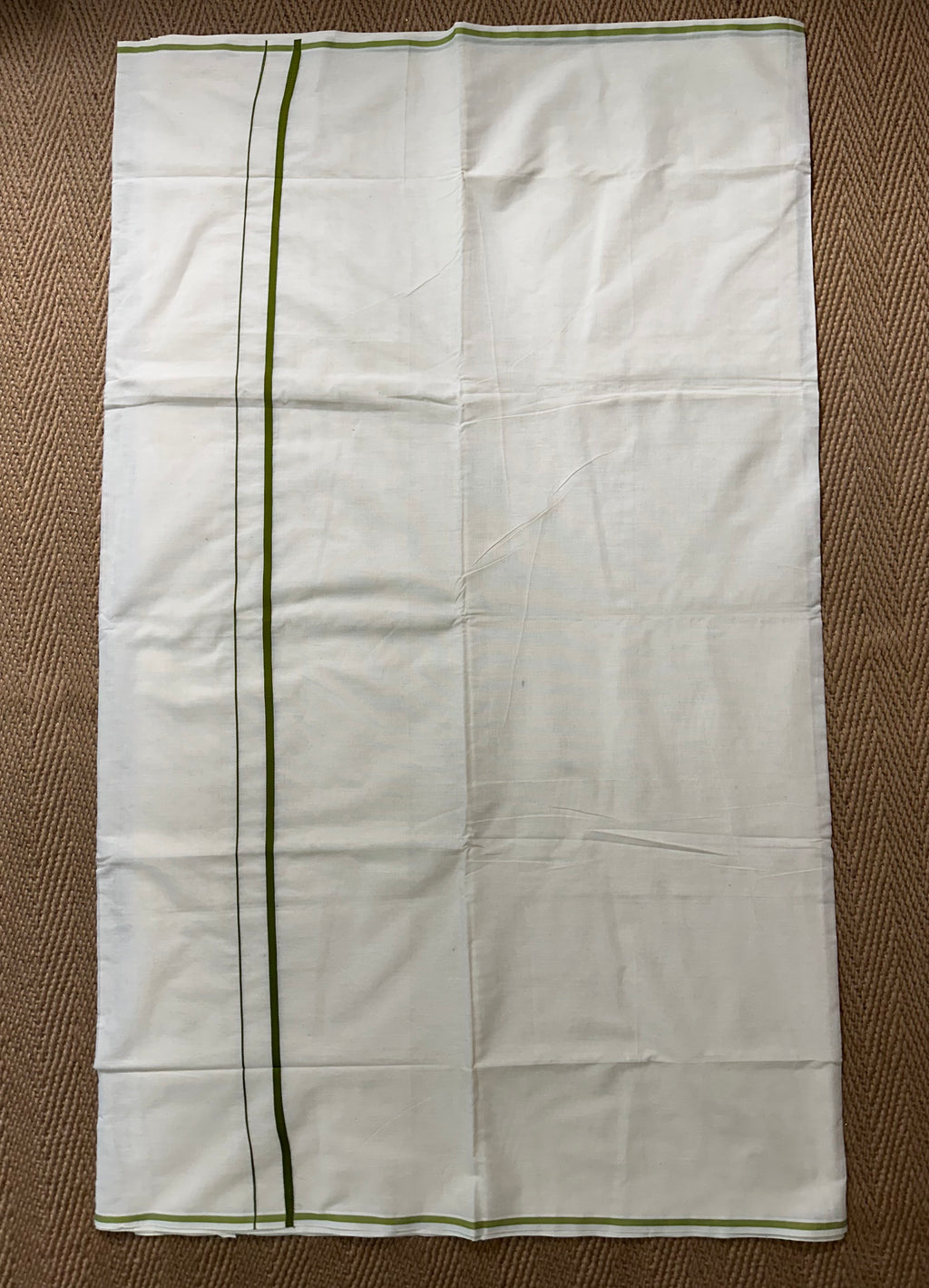 Puliyilakkara saree with olive green border
