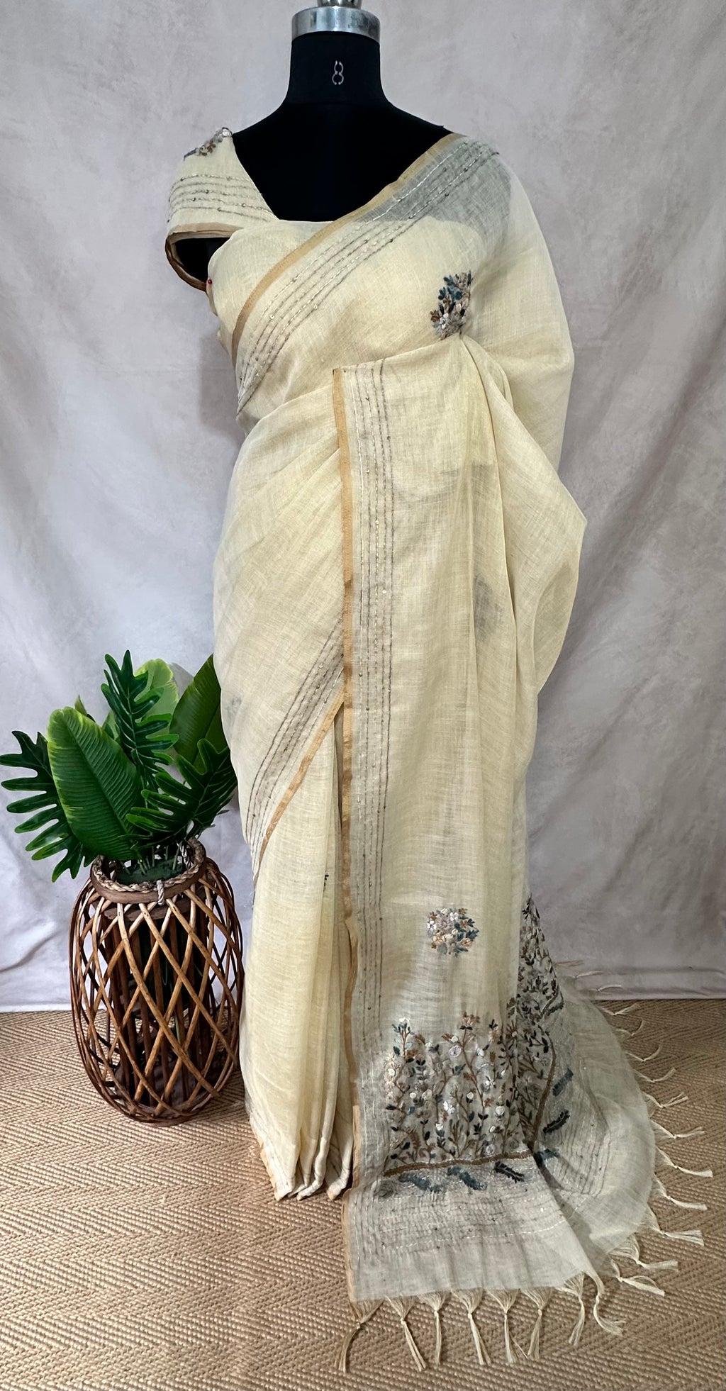 Soft linen tissue saree with handwork, with BP