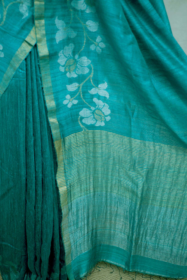 Pure Green Matka silk handloom saree, with BP