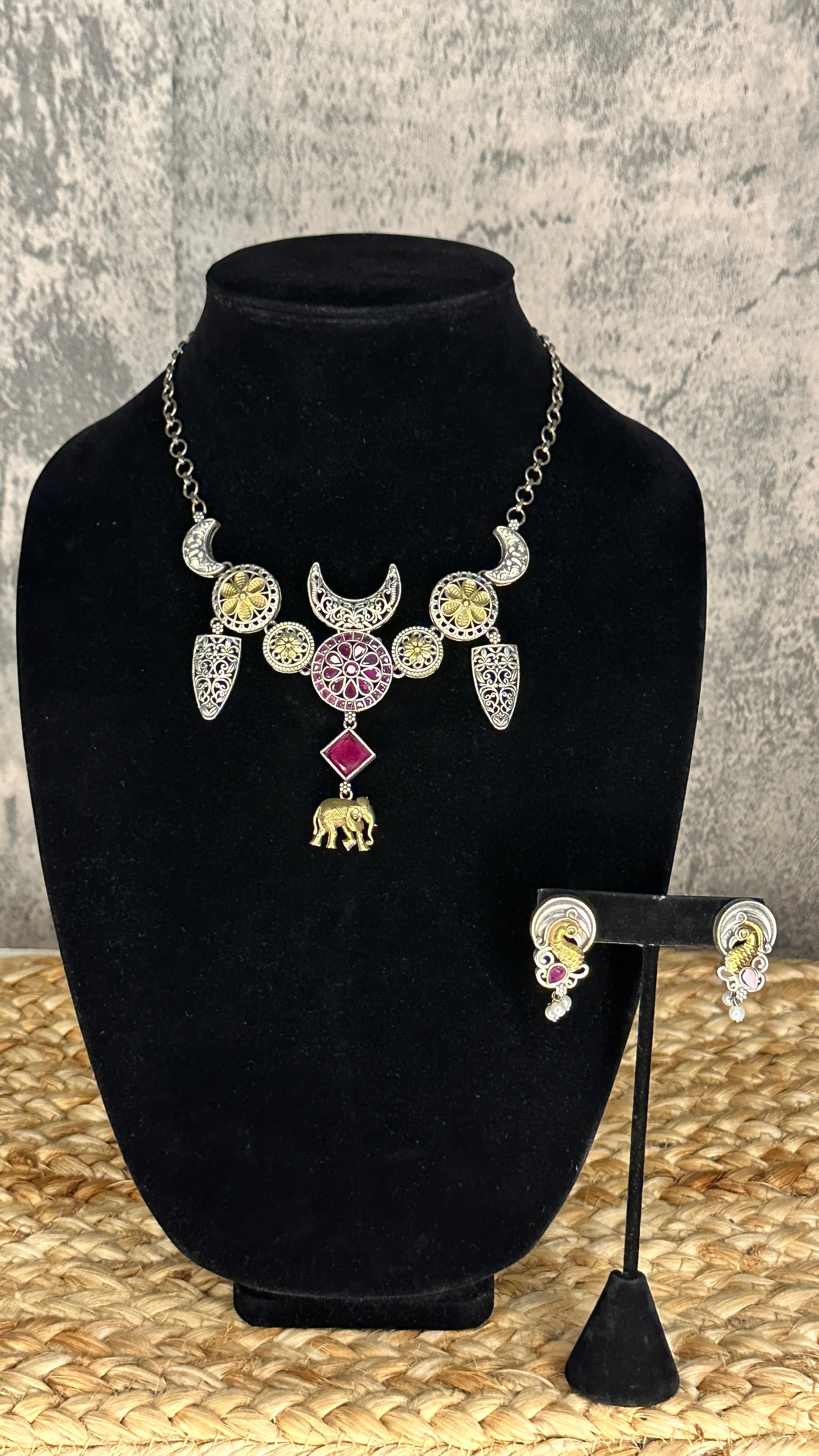 Dual tone necklace and earring
