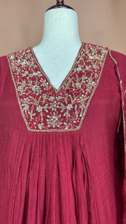 Reddish Maroon Chanderi silk kurti set with hand embroideri