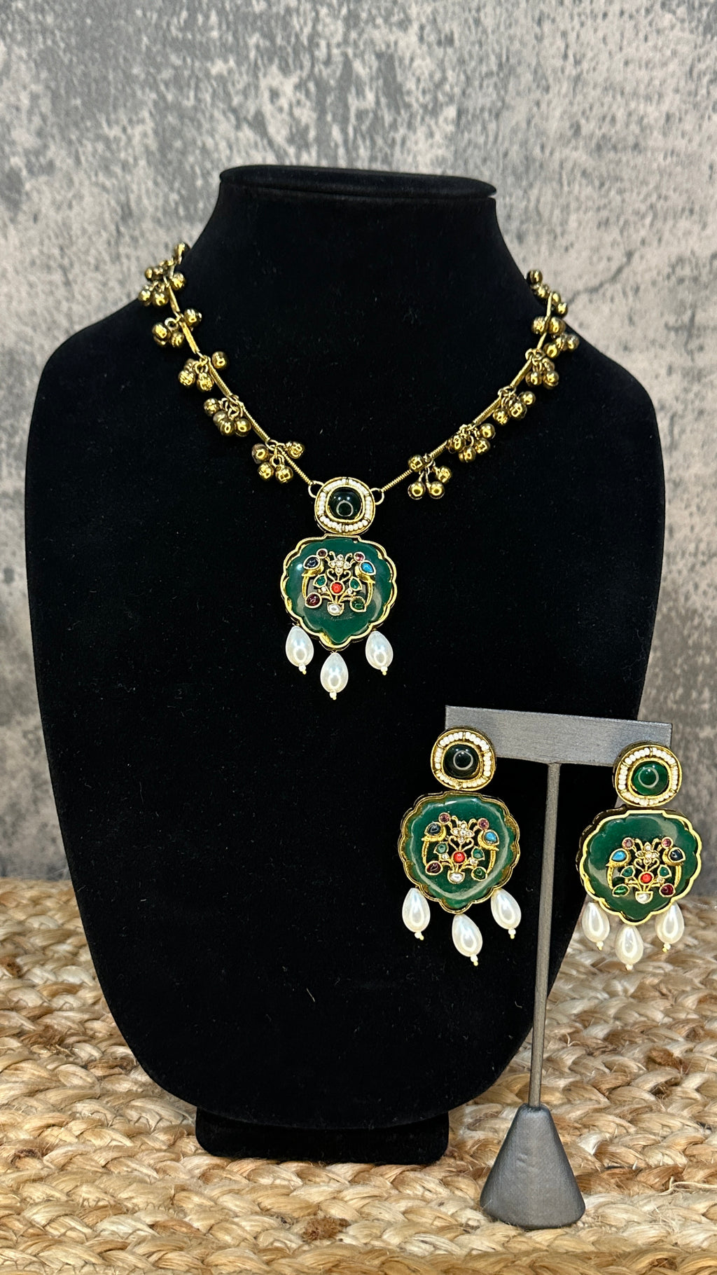 Necklace with Green and multi color stones