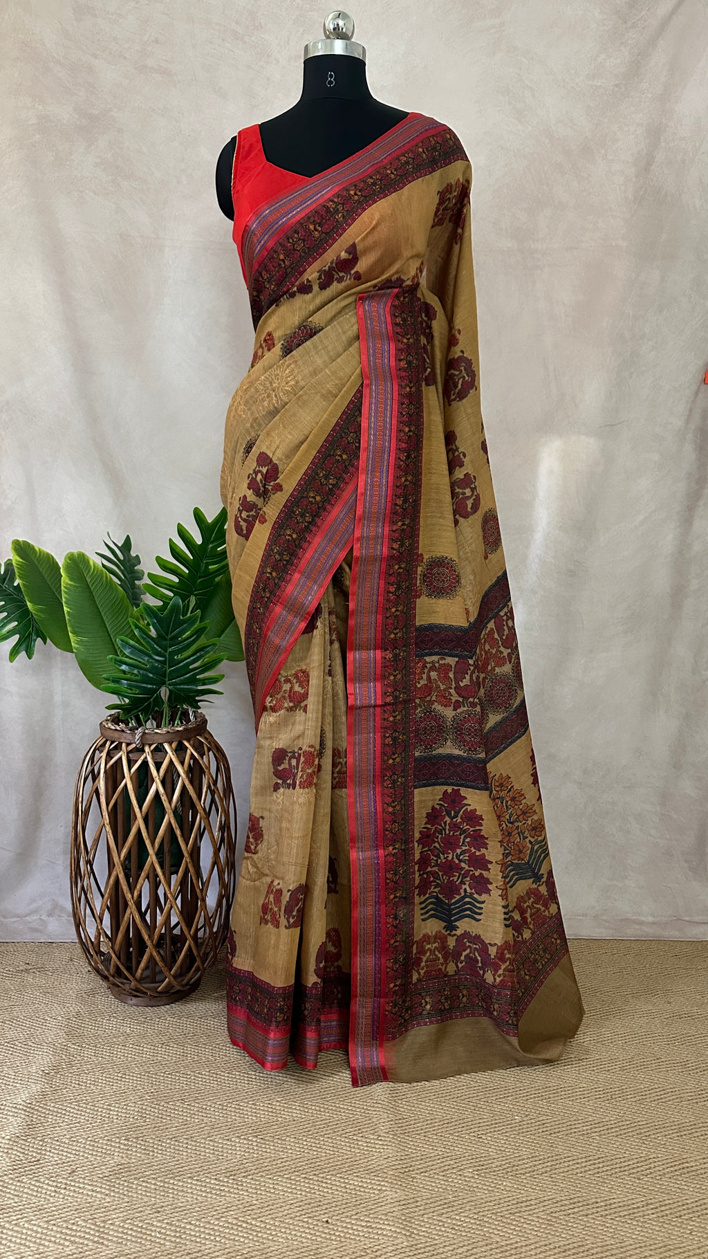 Pure munga silk saree with digital print, with BP