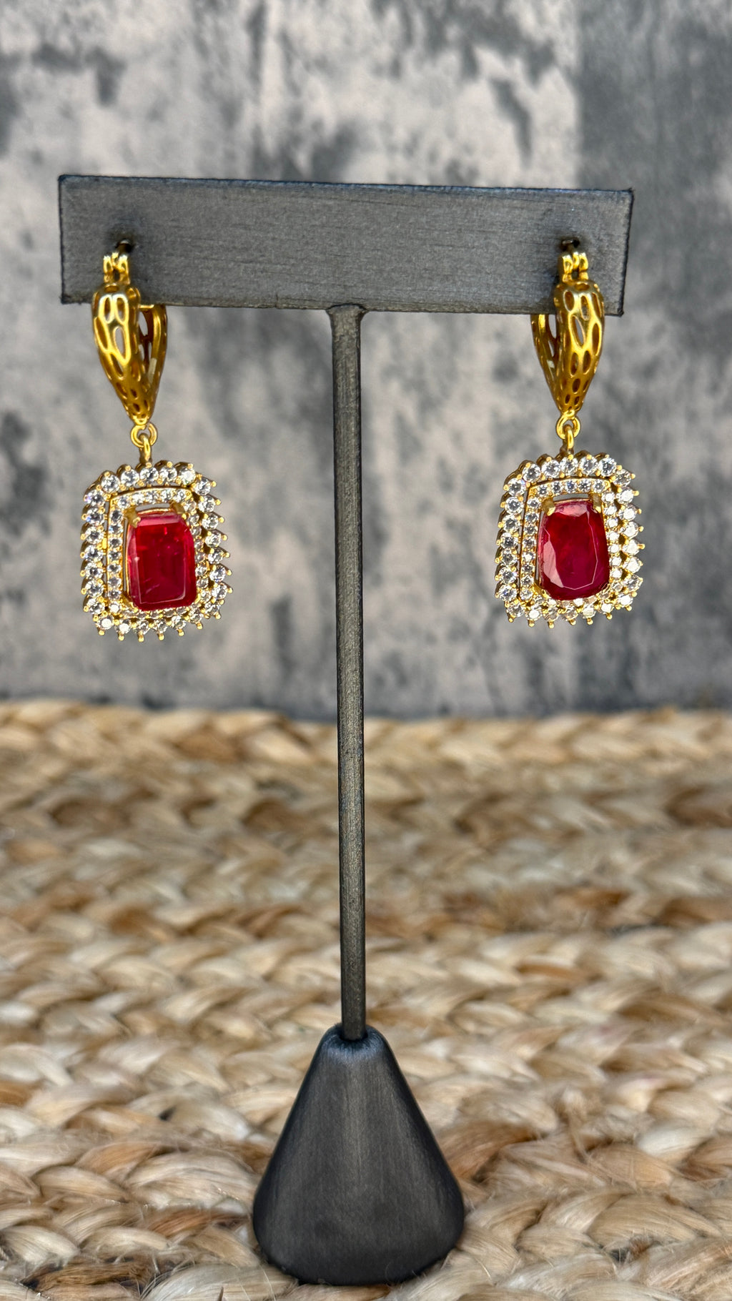 Earring with Red stone