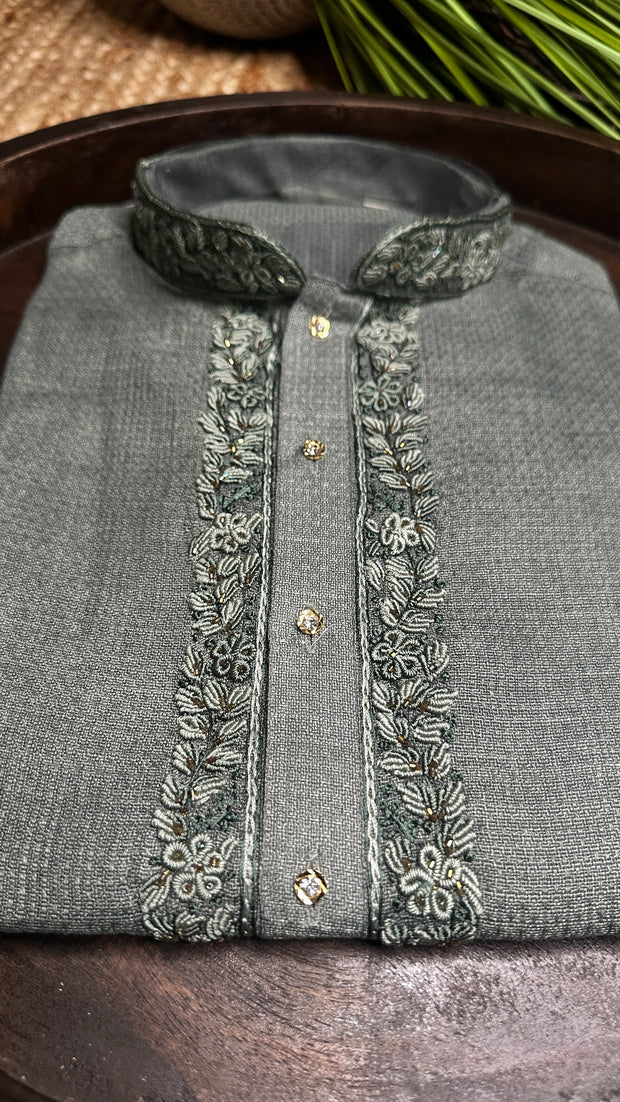 Grey linen silk kurta with hand embroidery - 40