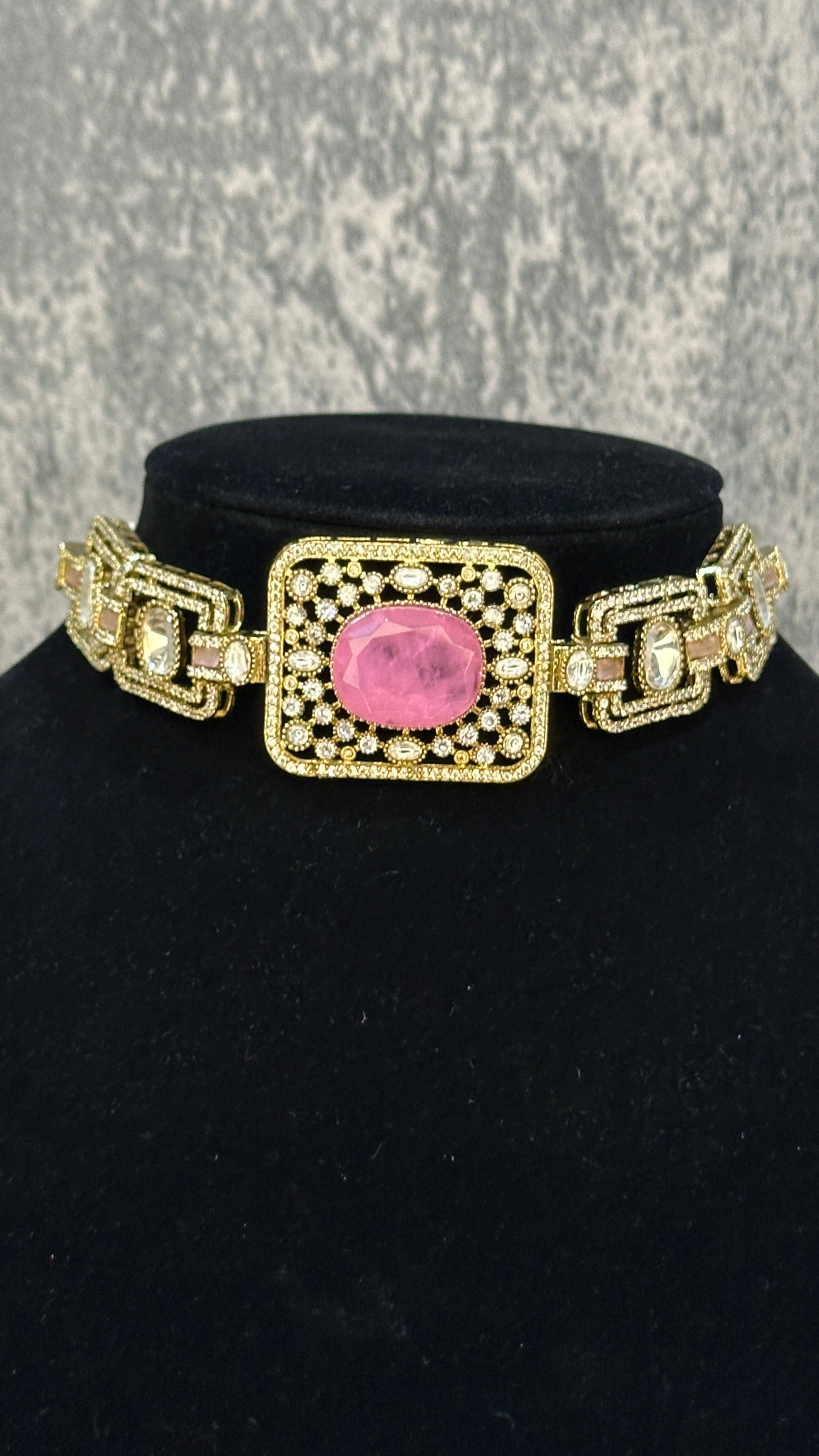 Designer choker with earring
