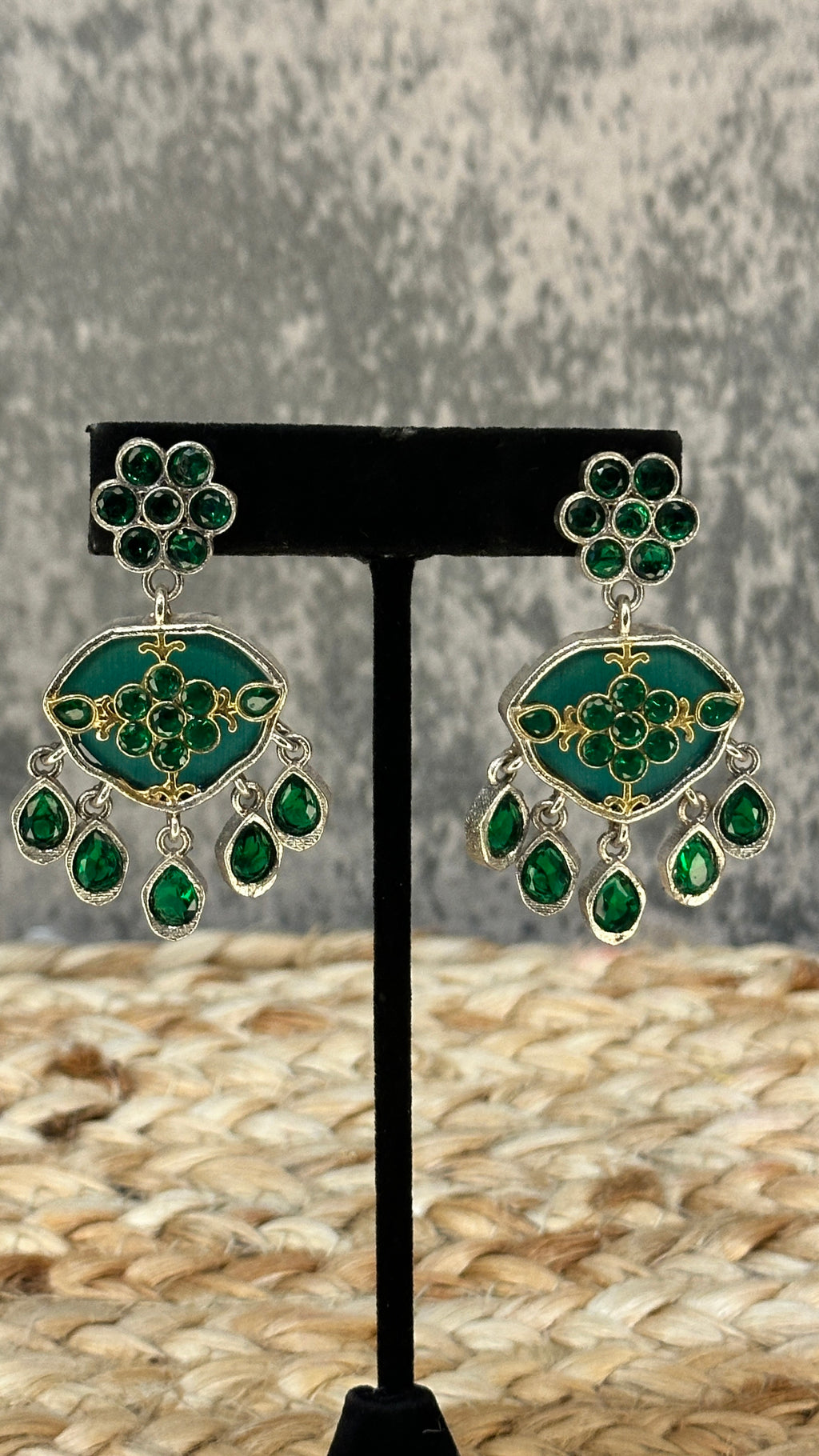 Green stone necklace with earring