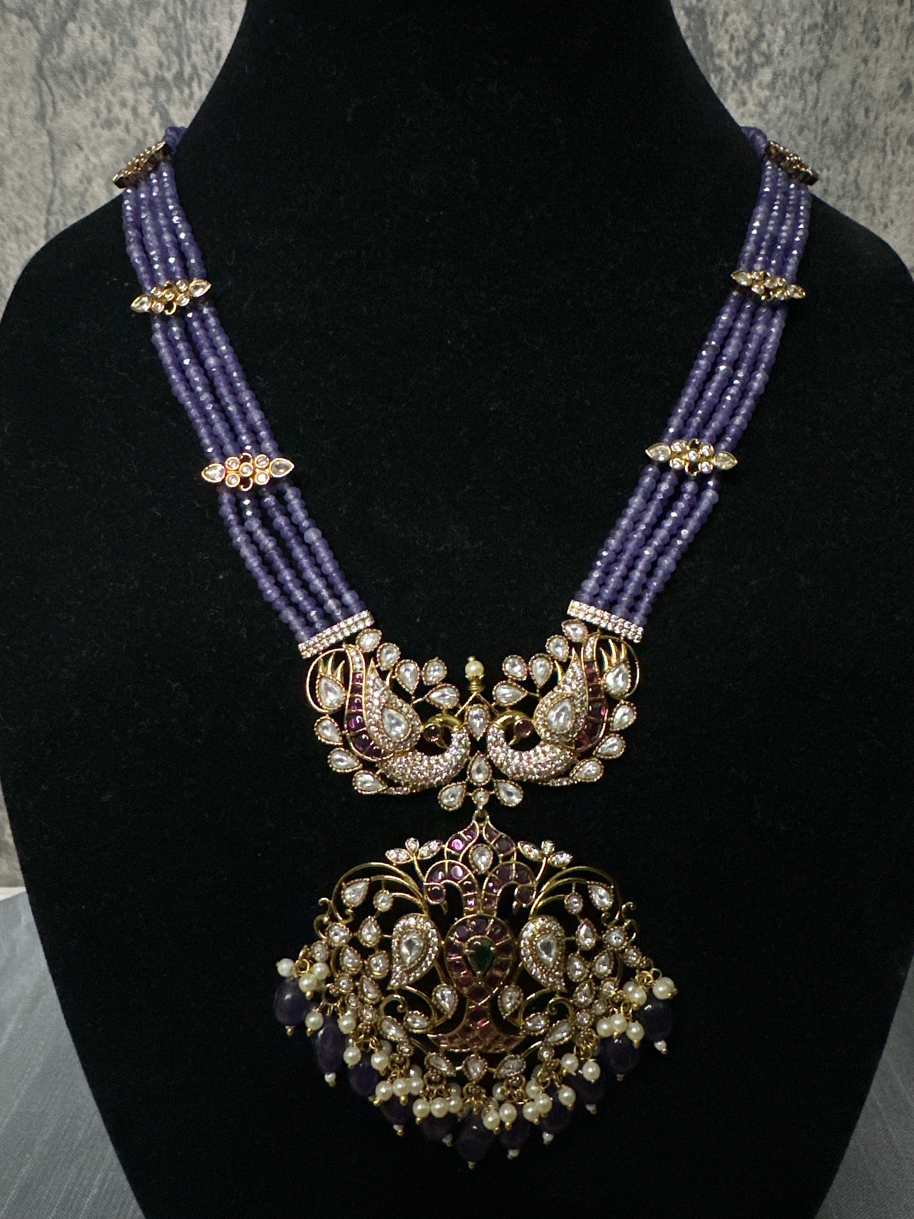 Long necklace with earring