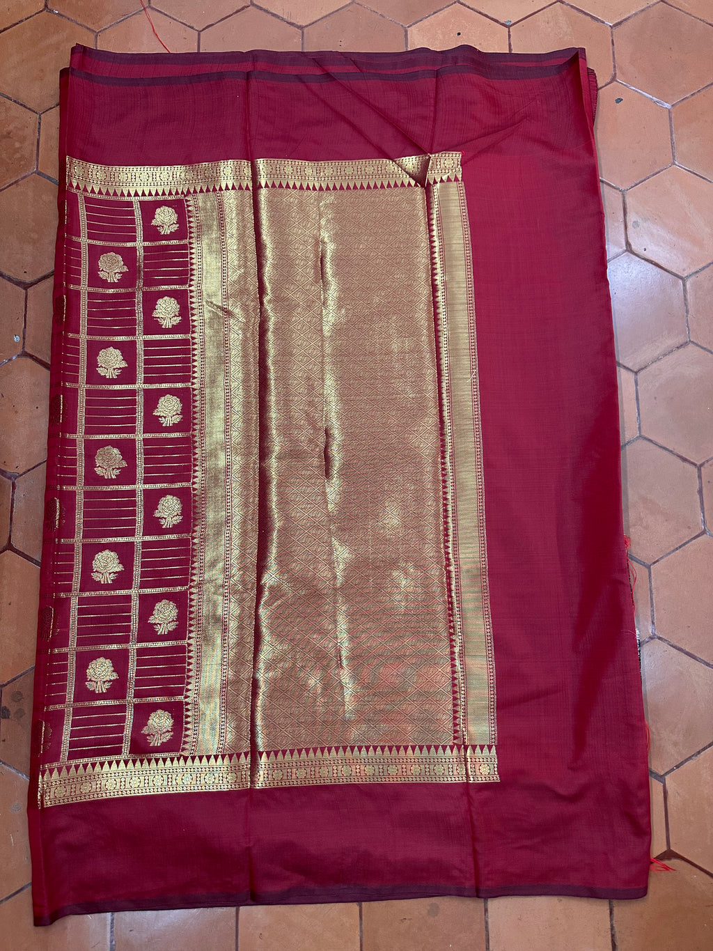 Gift saree