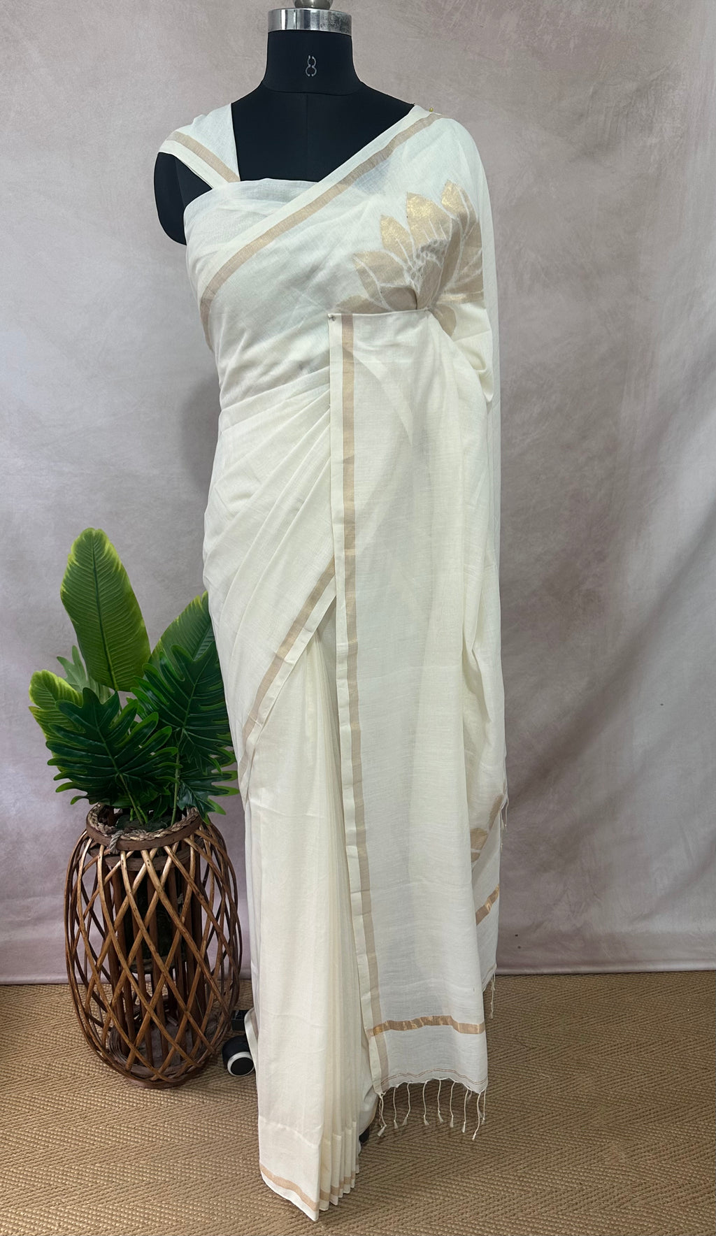 Padma - Pure cotton Cream color saree with Handloom jamdhani weave
