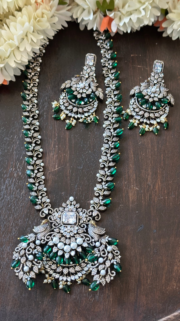 Neckalce with earring