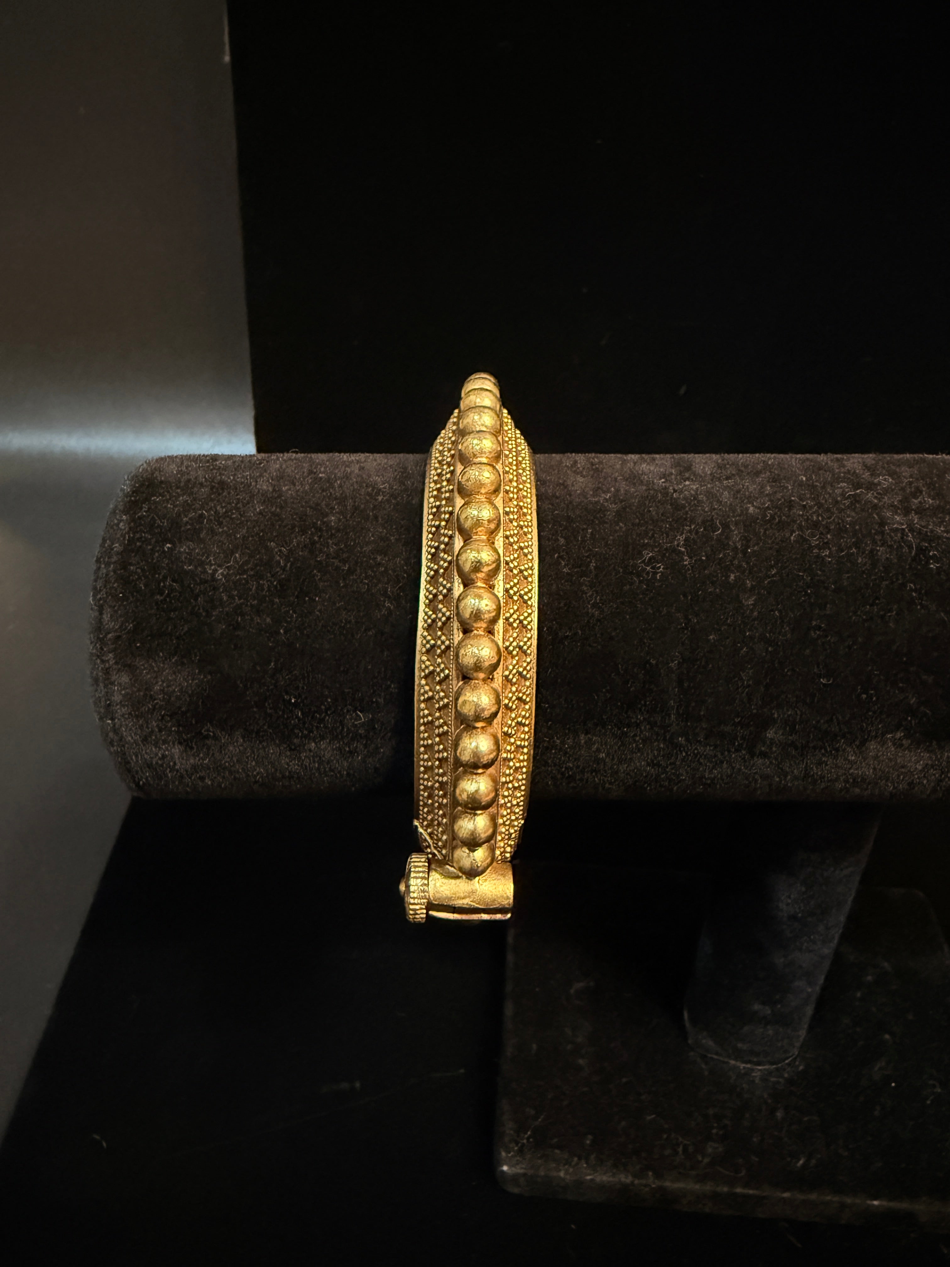 Handmade Antique gold openable kada (fits 2.6 to 2.10)
