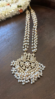 Jadau kundan pendent with 4 line pearl chain