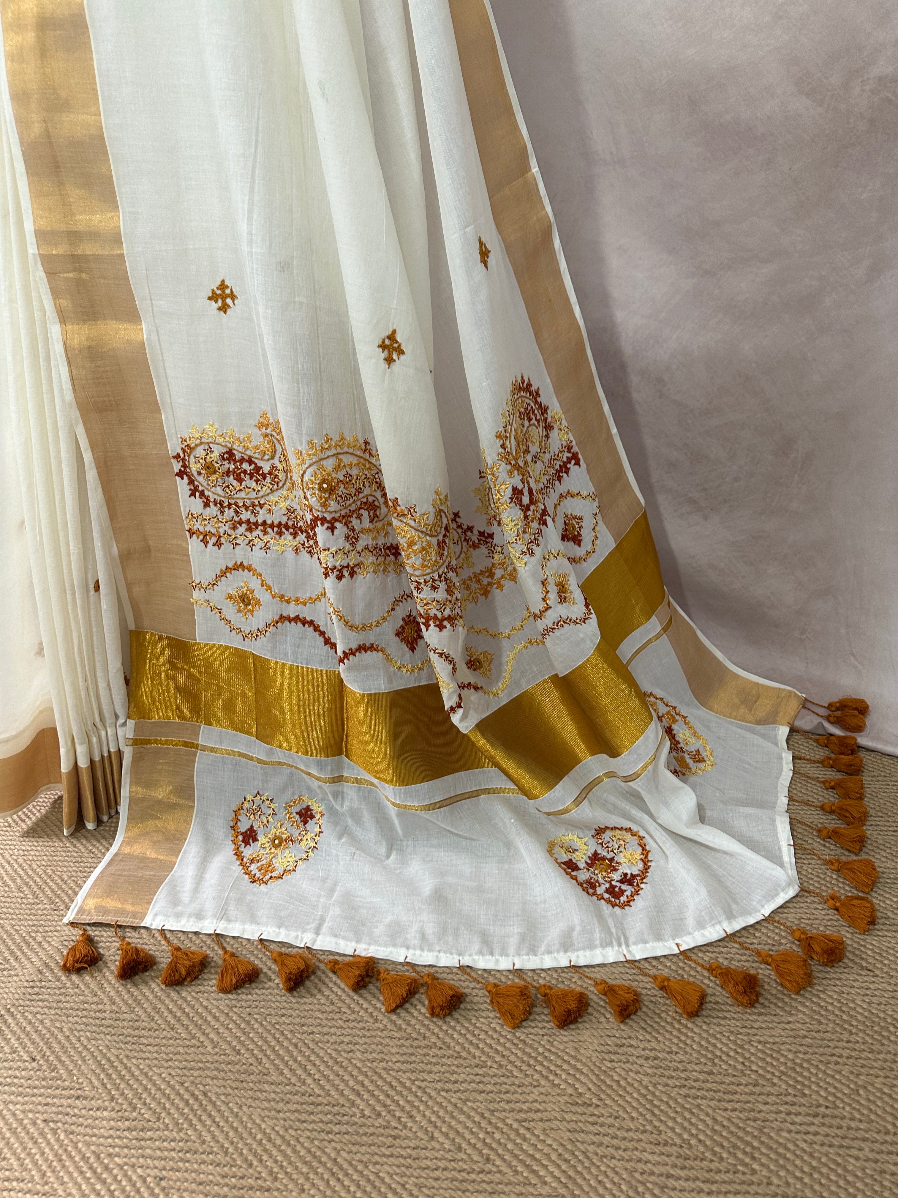 Set saree with gujrati hand work (Kutch work)
