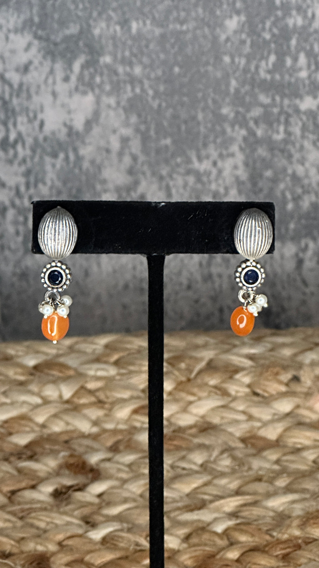 Dual tone necklace and earring