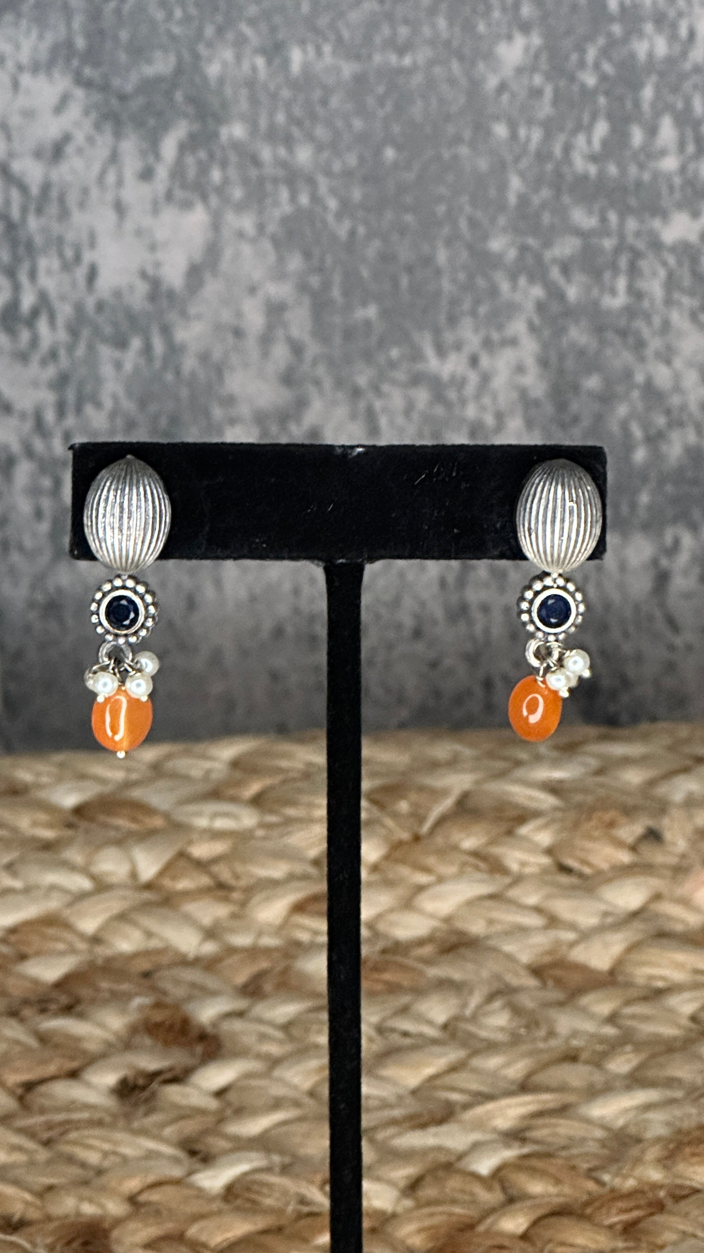 Dual tone necklace and earring