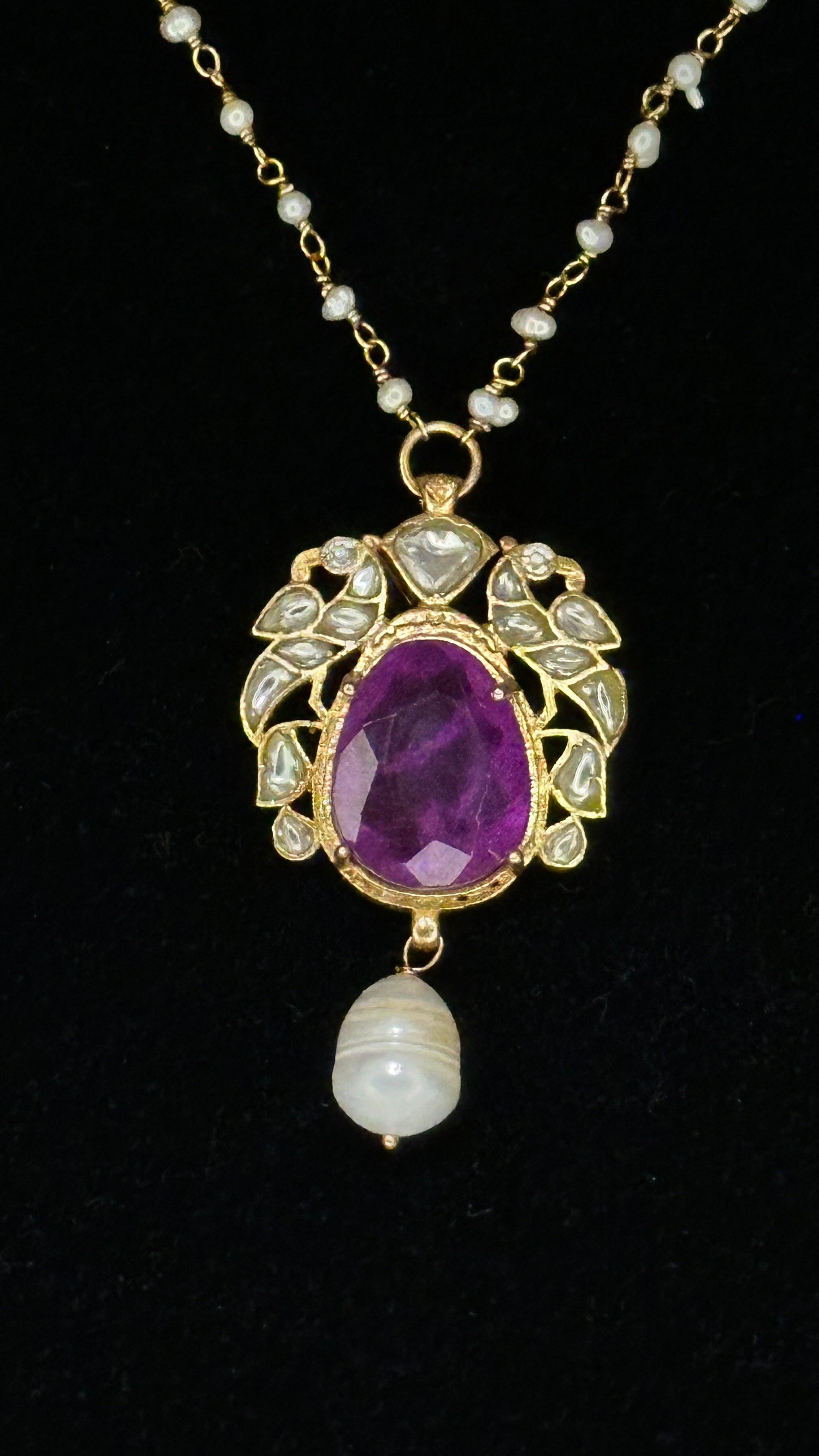Jadu kundan stone snf purple stone with pearl chain