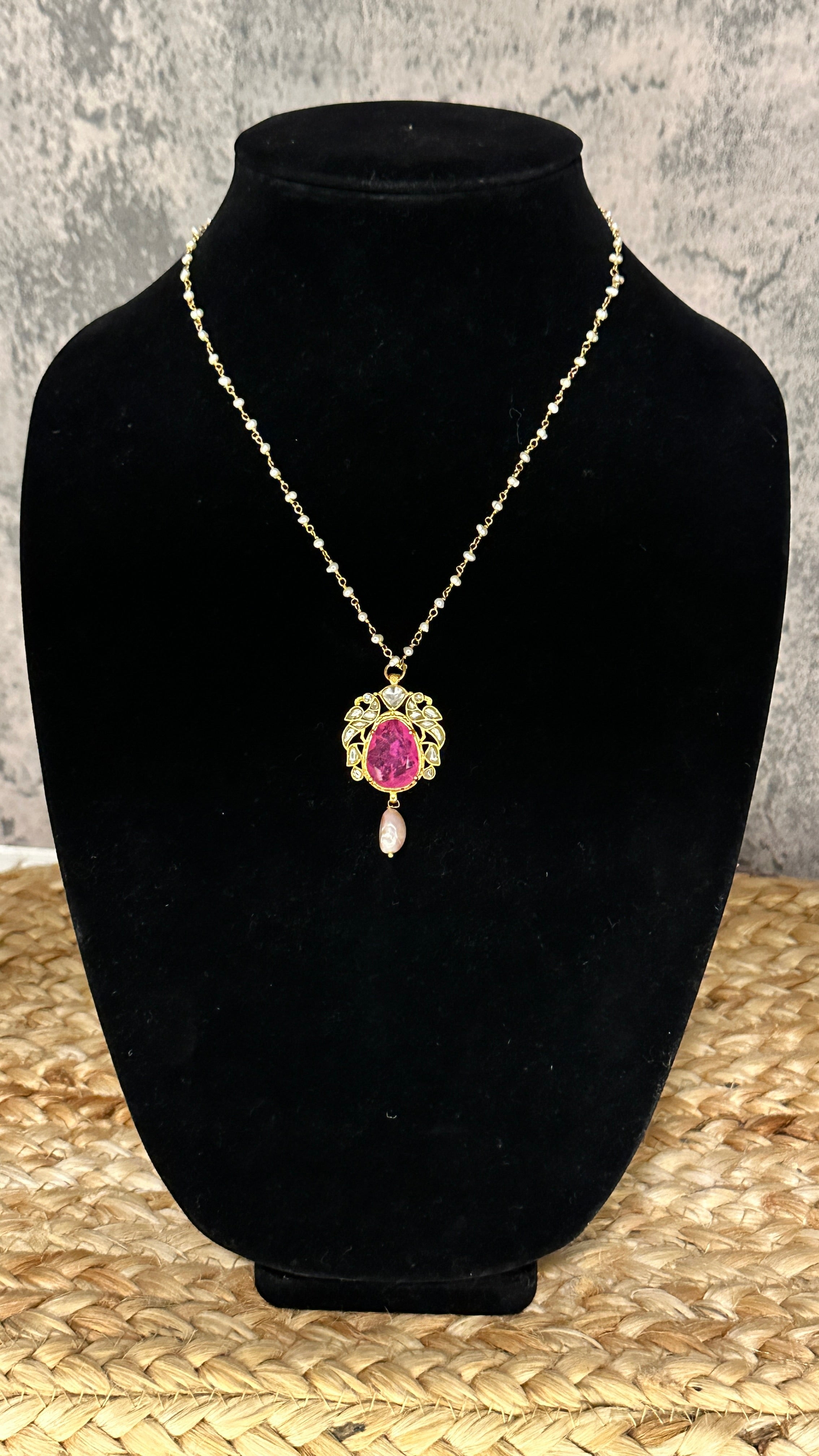 Jadu kundan stone snf pink stone with pearl chain