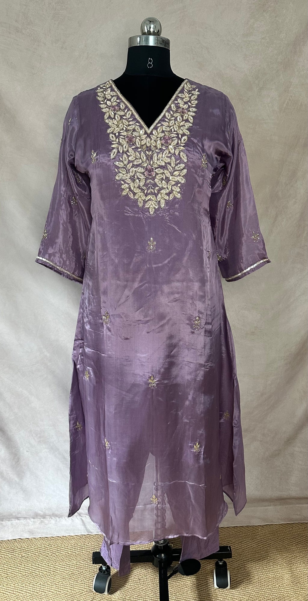 Lilac tissue silk kurti with bottom and dupatta