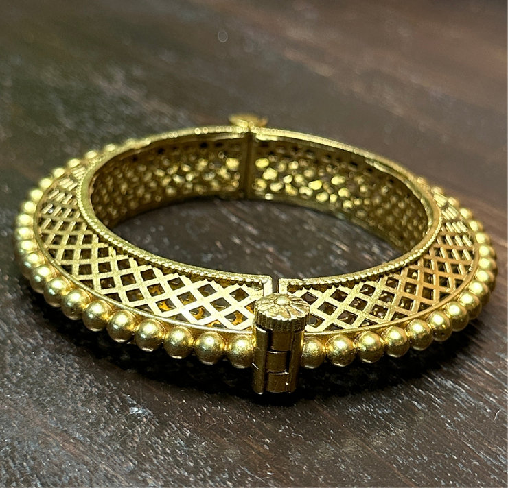 Brass finish bangels (single)