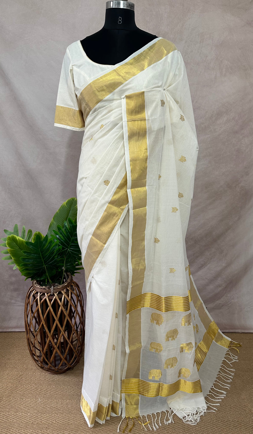Handloom kerala kasavu saree with stitched blouse