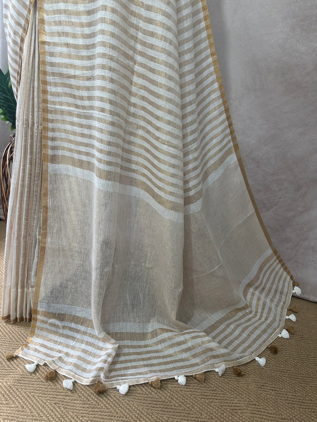Linen saree with gold stripes