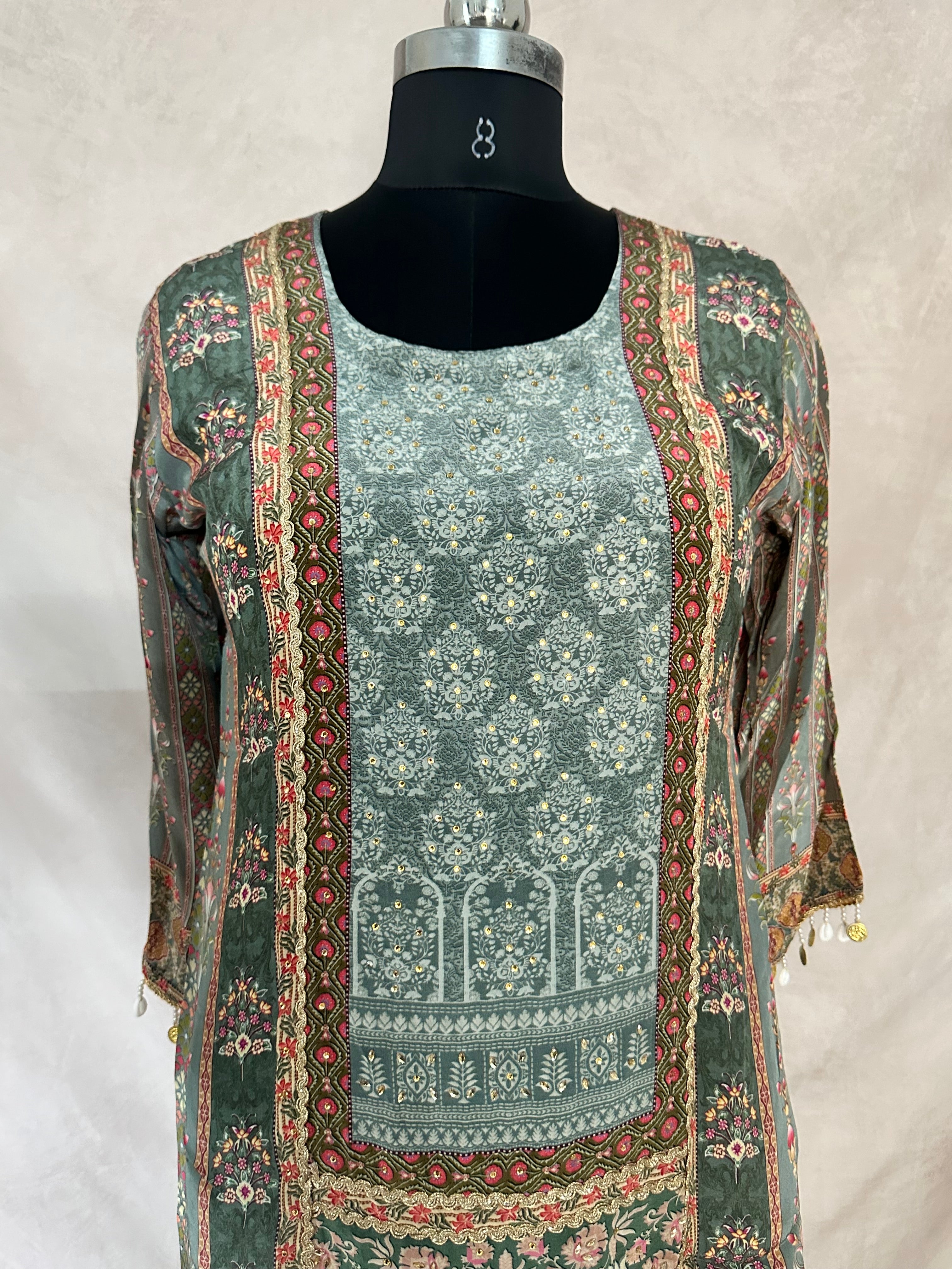 Crepe pakistani kurti with bottom and dupatta